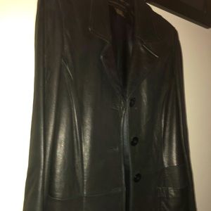 Clasique Entier Black leather blazer!